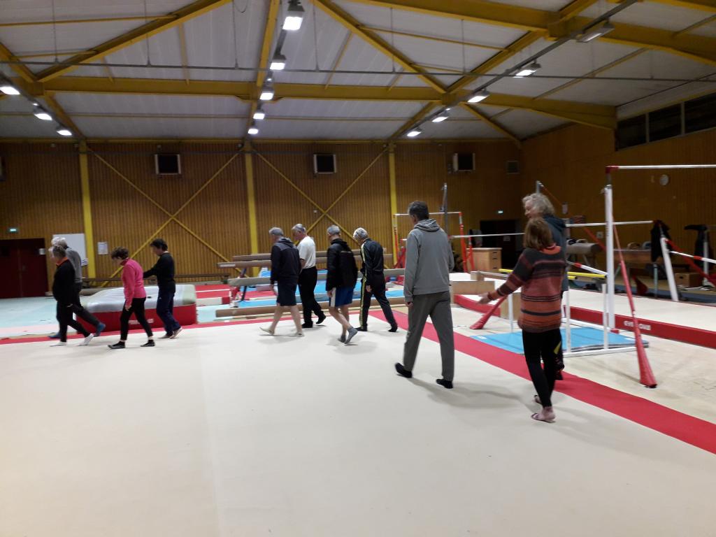De la Gym Douce dans la bonne humeur  avec Neige & Cimes !